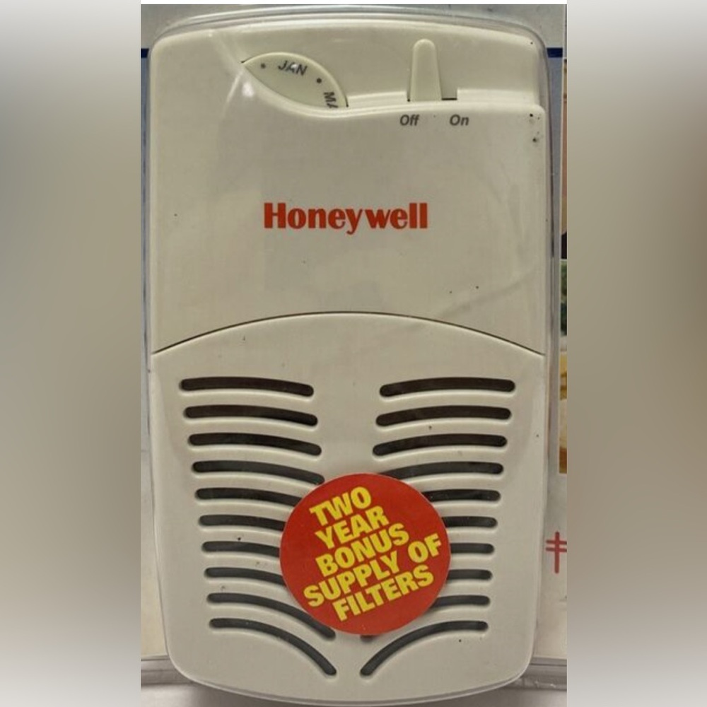 TitleHoneywell Plug Clean Air Purifier Night Light 16180 7 Carbon Filters